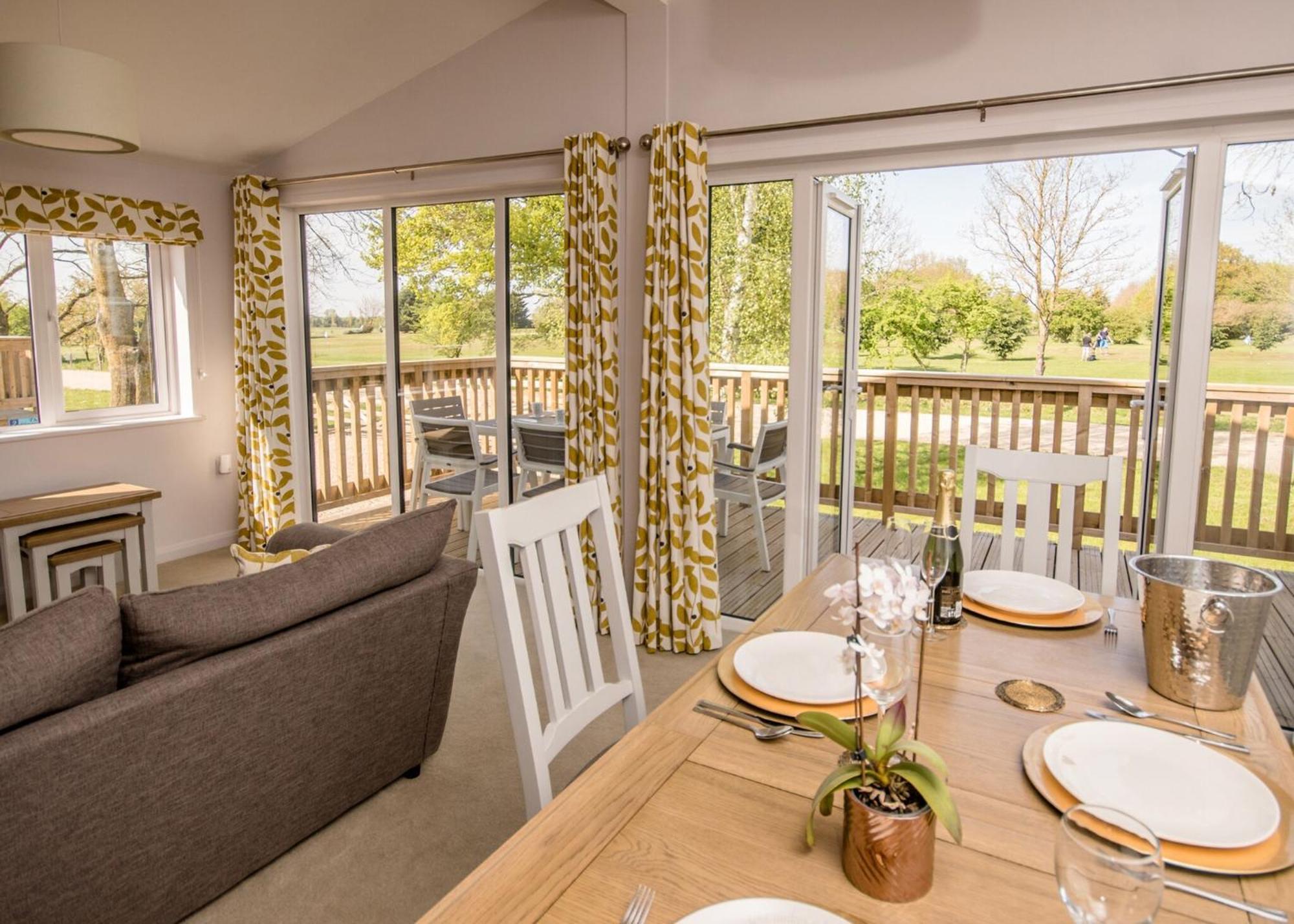 Hawthorn Glen Lodges Downham Market Eksteriør billede